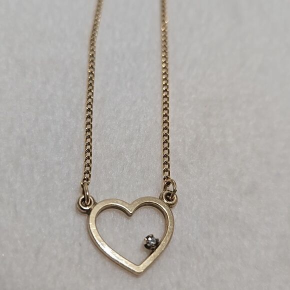 Jewelry - Vintage Gold And Diamond Heart Necklace